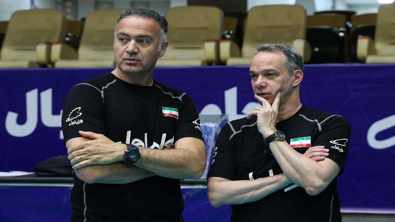 پائز برکنار شد/ اکبری هدایت ملی پوشان را تا پایان لیگ ملت‌های والیبال بر عهده گرفت