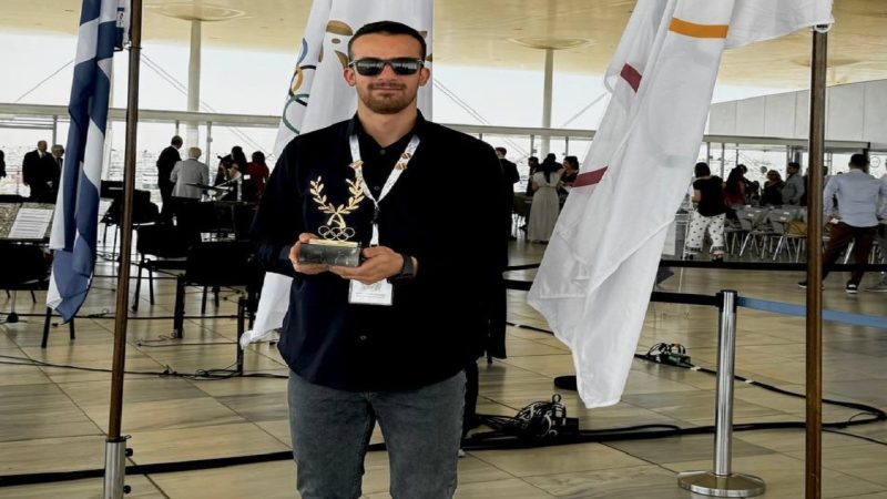 سینا غلامپور عازم نشست بین المللی سفیران جوان المپیک شد