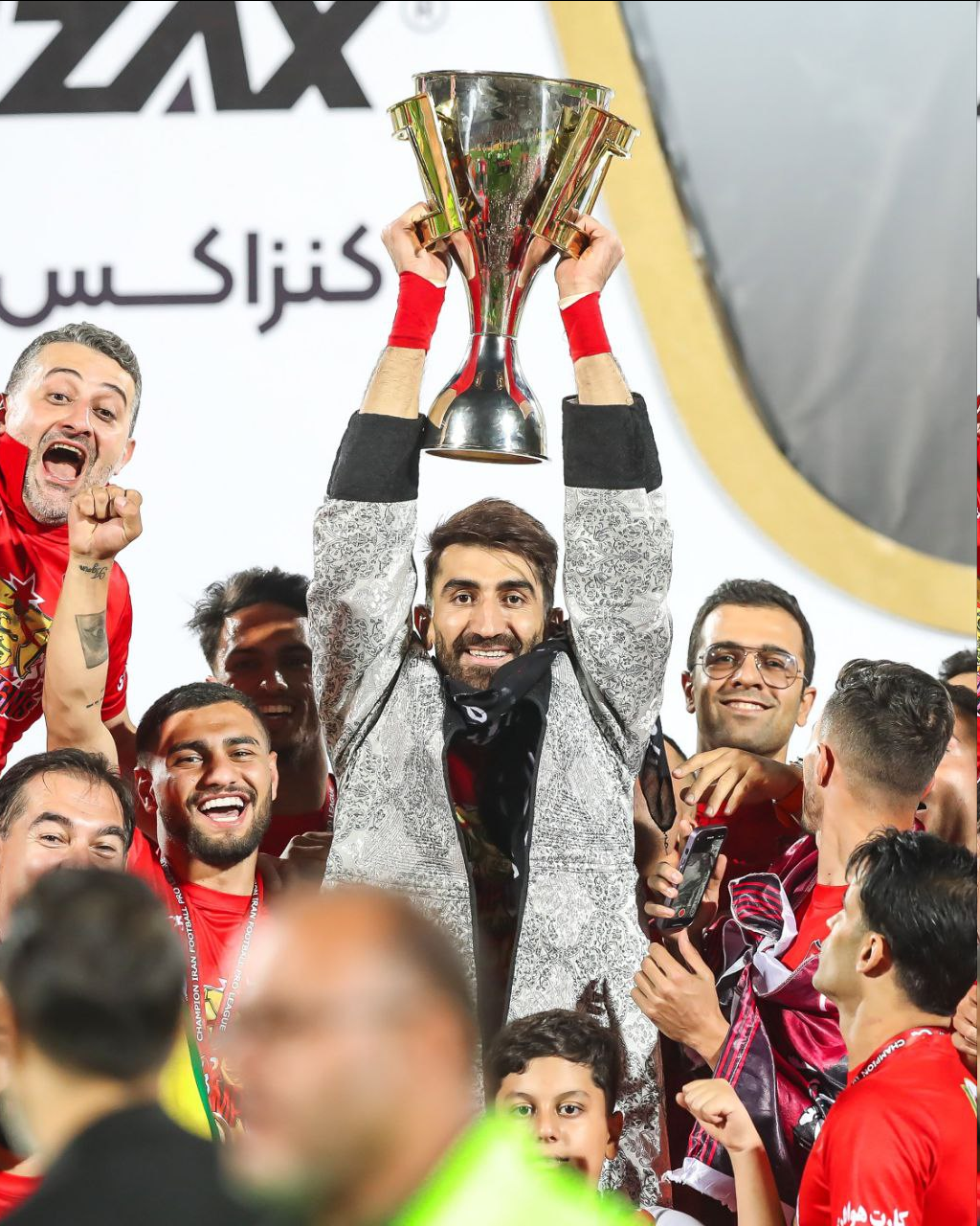 عکس| علیرضا بیرانوند با استایل خاص در جشن قهرمانی