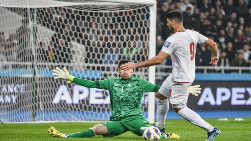 ایران ۰ - ۰ ازبکستان/ قفل دروازهها باز نشد