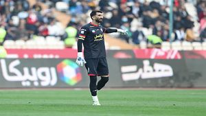 پاسخ قطعی و منفی پرسپولیس به بیرانوند/ «بیرو» تراکتوری می‌شود