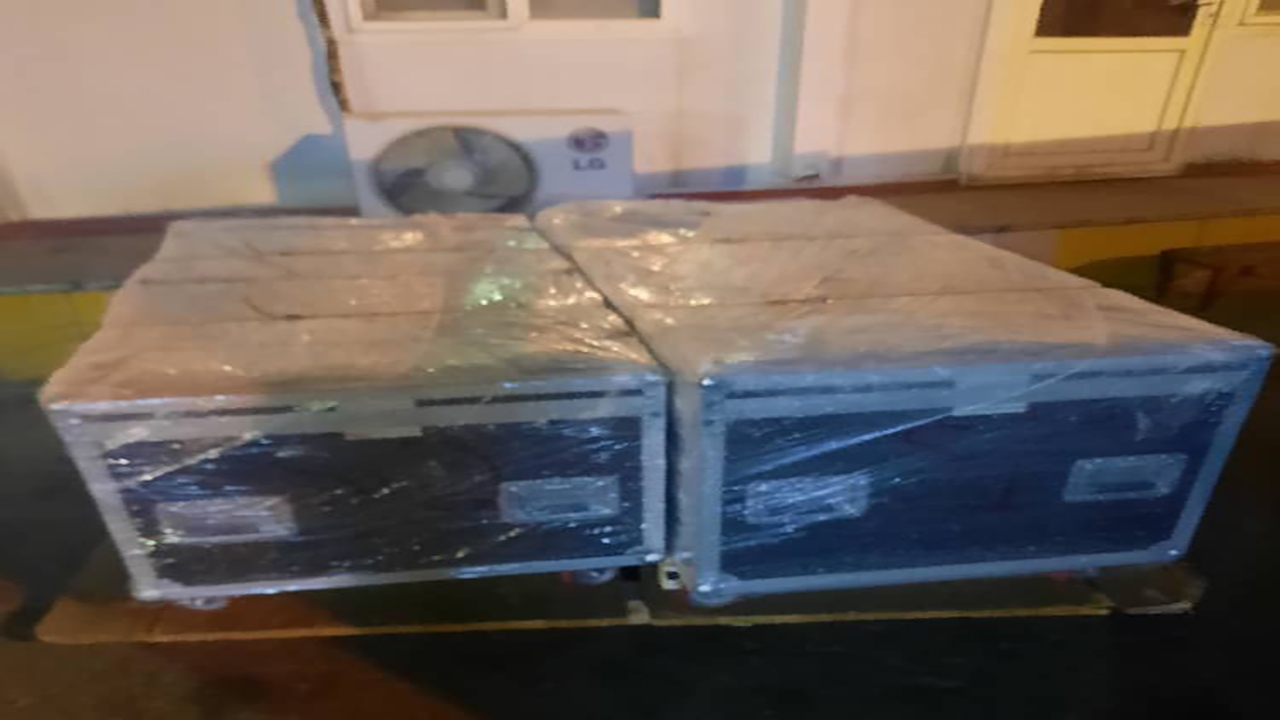 محموله VAR بازی استقلال ترخیص شد
