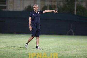 گل‌محمدی:می‌شد این پرسپولیس را برد