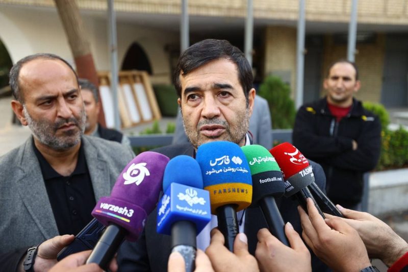بازدید احمد دنیامالی، وزیر ورزش و جوانان از اردوی تیم ملی بسکتبال ایران