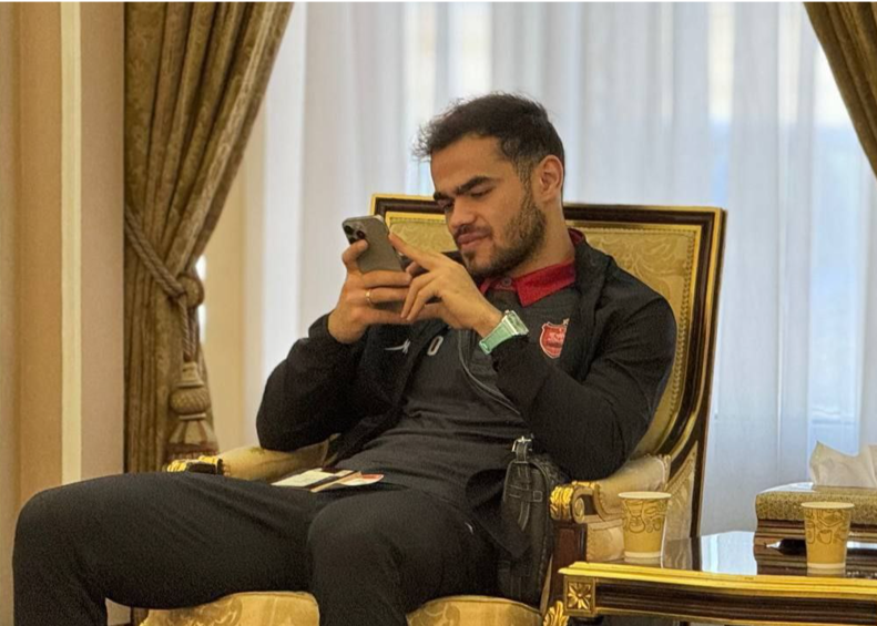 اورونوف هم با پرسپولیس پرید