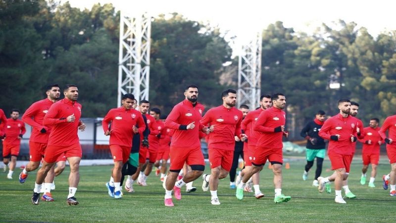 غایبان پرسپولیس برابر نساجی مشخص شدند