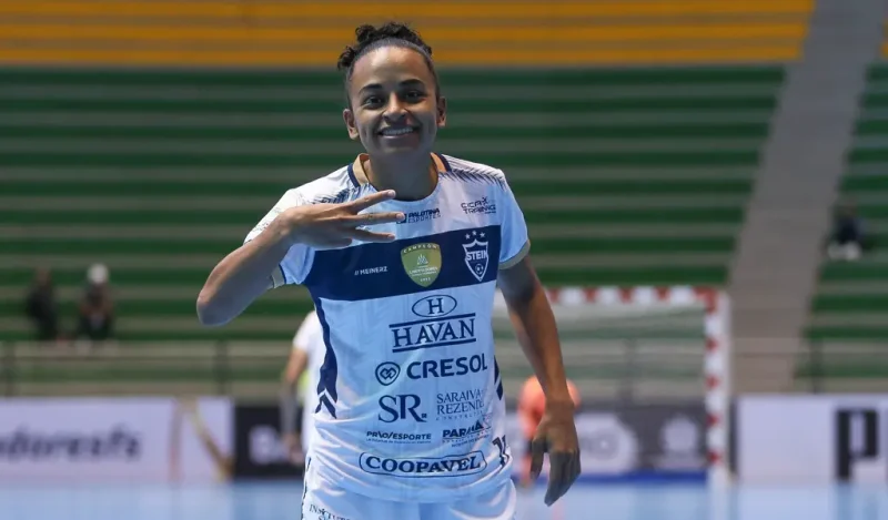 Camila crowned as Brazil, Stein and Bitonto rule
