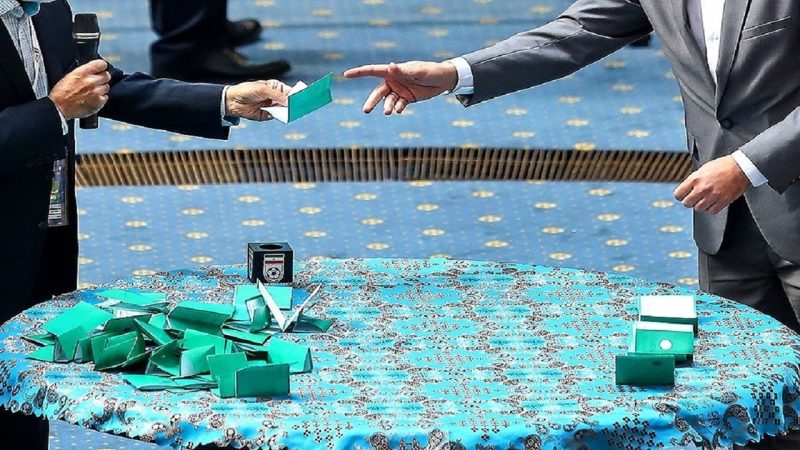 سپر رسانهای و میکروفنهای اجارهای در تنور انتخاباتی فوتبال