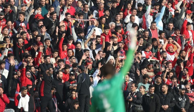 تراکتور از تماشاگران پرسپولیس شکایت کرد