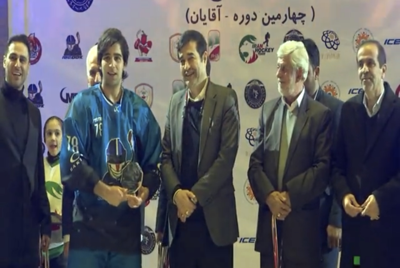 گزارشی از فینال لیگ هاکی روی یخ با حضور وزیر ورزش