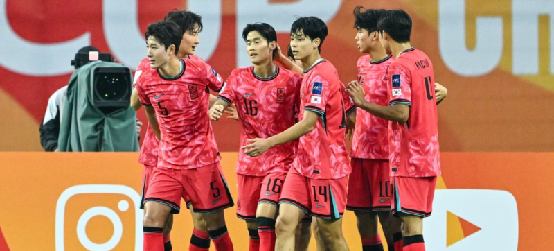 Group D &#۸۲۱۱; MD۲: Thailand ۱-۴ Korea Republic