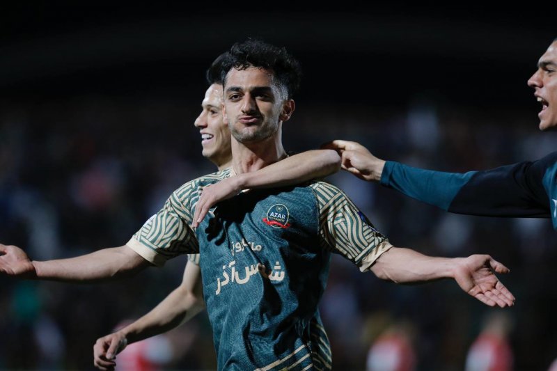 گزارش زنده: پرسپولیس ۲ – شمس آذر ۳