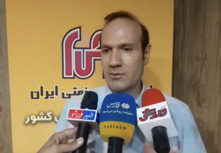 گفتگو با علی داننده، مدیرعامل شرکت ارتعاشات صنعتی در مراسم تقدیر از بانوان شناگر قهرمان