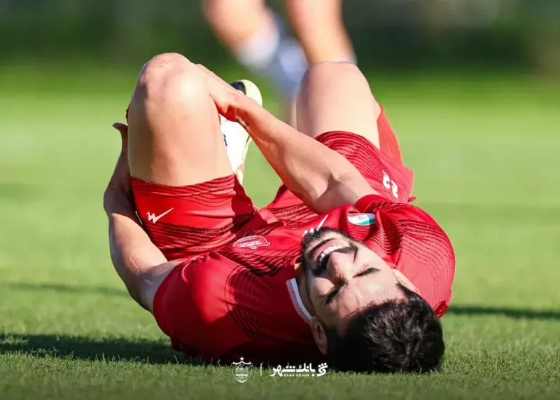 جنجال پنالتی در نقش جهان؛ رضا شکاری: داور اشتباه کرد، حق پرسپولیس برد بود