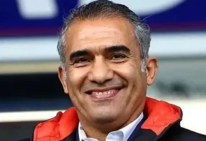 استوری جنجالی احمدرضا عابدزاده پس از برد پرسپولیس مقابل سپاهان: «عشق ابدی عقاب آسیا»