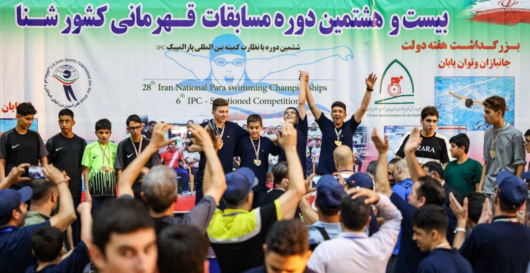 قهرمانی تیم تهران در پاراشنای کشور ۱۴۰۴؛ رکوردشکنی ابوالفضل قاسمی و علی حسنزاده