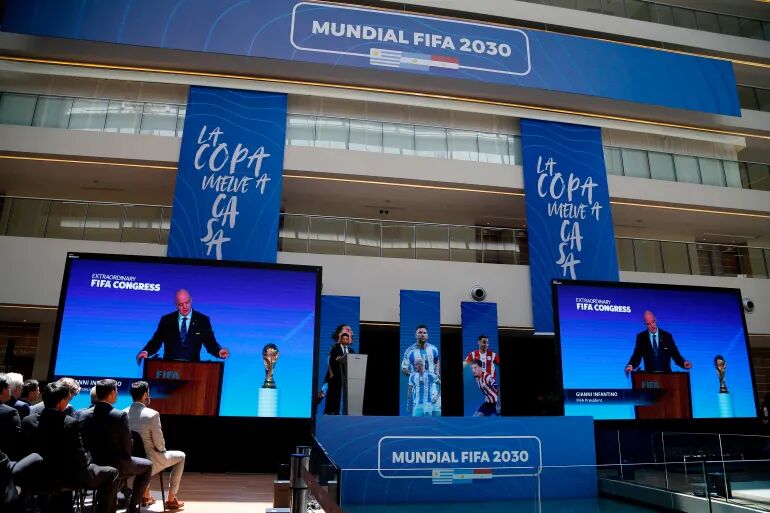 ابهام بزرگ در جام جهانی ۲۰۳۰ افزایش تیم‌ها به ۶۴ همچنان روی میز فیفا