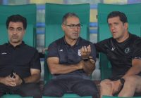 یک پرسپولیسی حین بازی استقلال و پیکان روی سکوها رویت شد