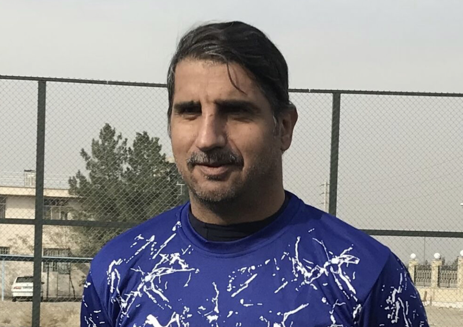 حسن زاده: استقلال اصلاً نباید به ساپینتو دست بزند!/ هواداران پرسپولیس در خیابان به ما کنایه می‌زنند