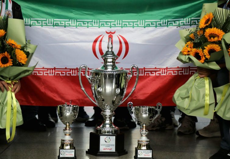 گزارش تصویری از تیم ملی هندبال زیر ۱۷ سال ایران پس از کسب قهرمانی آسیا با استقبال مسئولان ورزش کشور و فدراسیون هندبال به میهن بازگشت