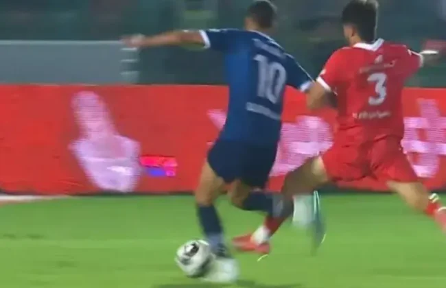 جنجال داوری در تساوی پرسپولیس و گل‌گهر با تصمیمات حساس کوپال ناظمی