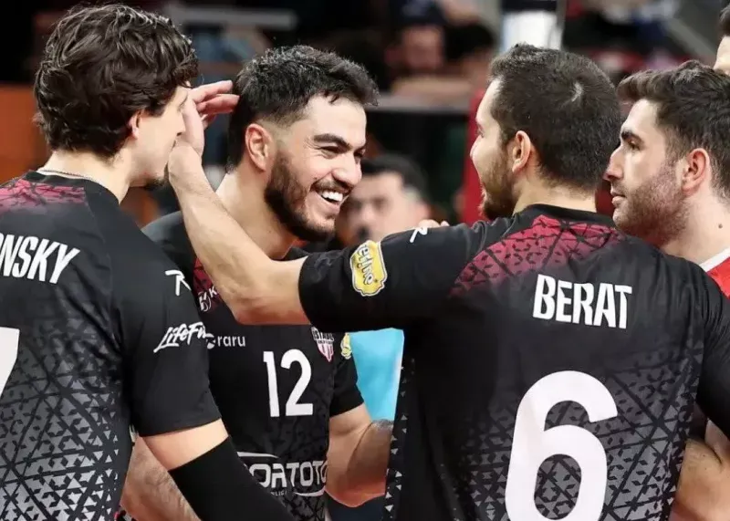 درخشش شریفی هم گنچلیک را نجات نداد؛ شکست نزدیک مقابل گالاتاسرای در سوپرلیگ والیبال ترکیه!