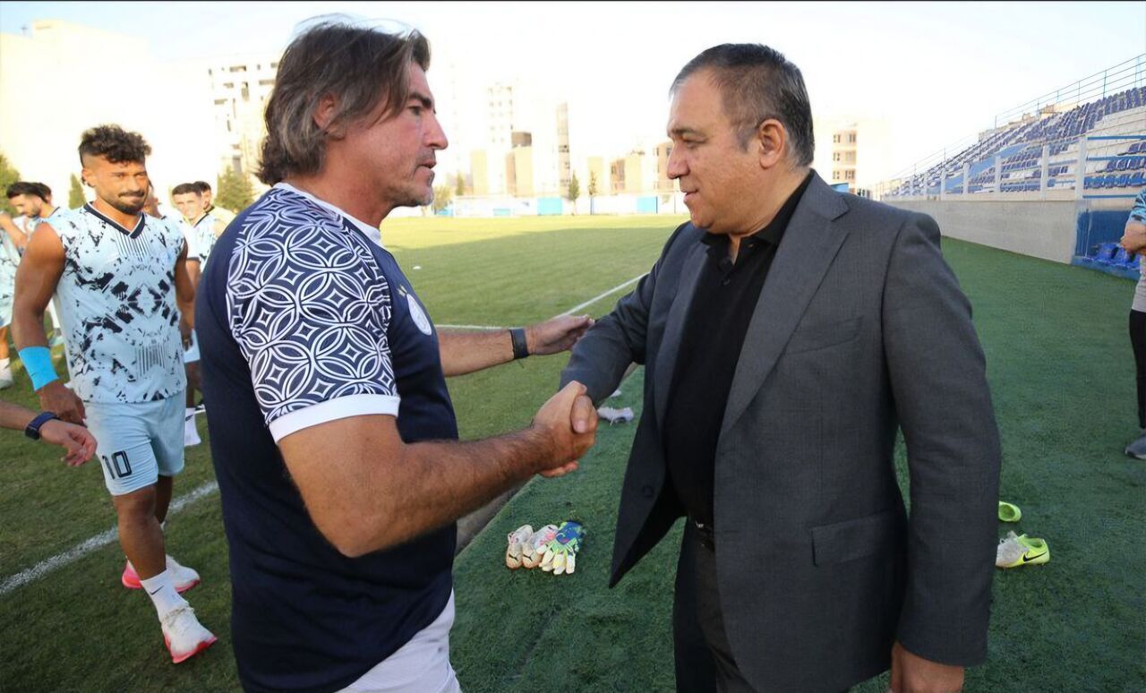 «تاجرنیا: استقلال بازیکن نمی‌خواهد؛ تصمیم نهایی همیشه با سرمربی است»