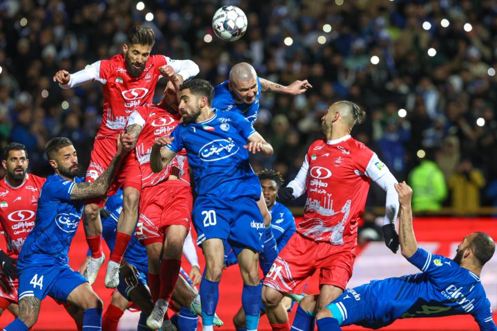 استقلال و پرسپولیس در هفته دوازدهم لیگ برتر در مسیر صدرنشینی