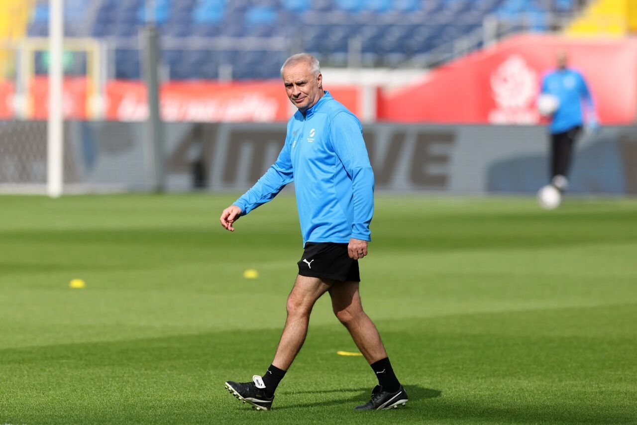 دارن بیزلی گروه “جی” جام جهانی ۲۰۲۶ را چالش‌برانگیز اما قابل عبور دانست