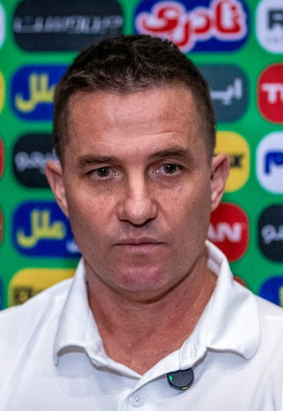 اوسمار ویرا: بازی با پیکان سخت است و پرسپولیس برای قهرمانی نیم فصل دوم آماده می‌شود