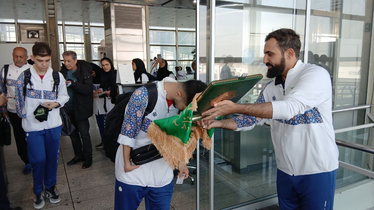 سفیران پیروزی راهی دبی شدند