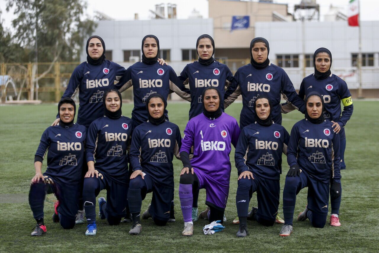 تثبیت صدرنشینی خاتون بم با برد ارزشمند برابر سپاهان در پایان نیم فصل لیگ زنان