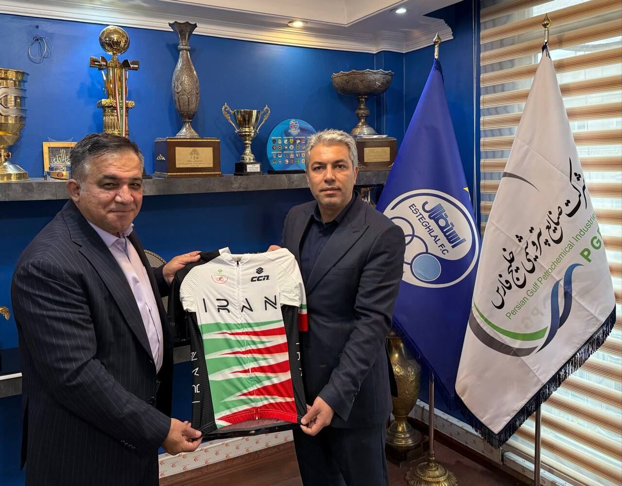 بازگشت تاریخی استقلال به دوچرخه‌سواری | تیم جدید در لیگ برتر و تور خلیج‌فارس