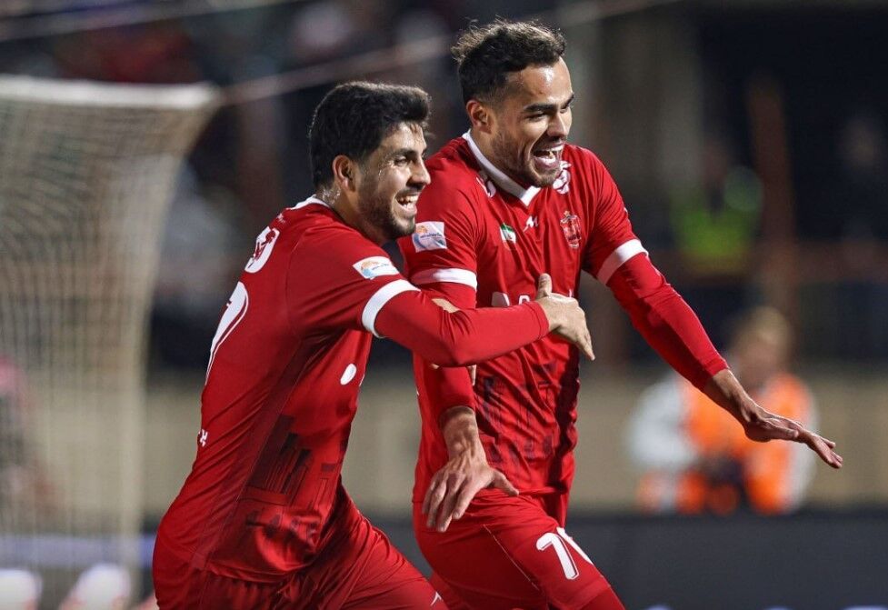 پرسپولیس با گل دقیقه ۴۵ ارونوف نیمه اول را از پیکان برد؛ نیازمند ناجی قرمزها در طوفان حملات خودروسازان