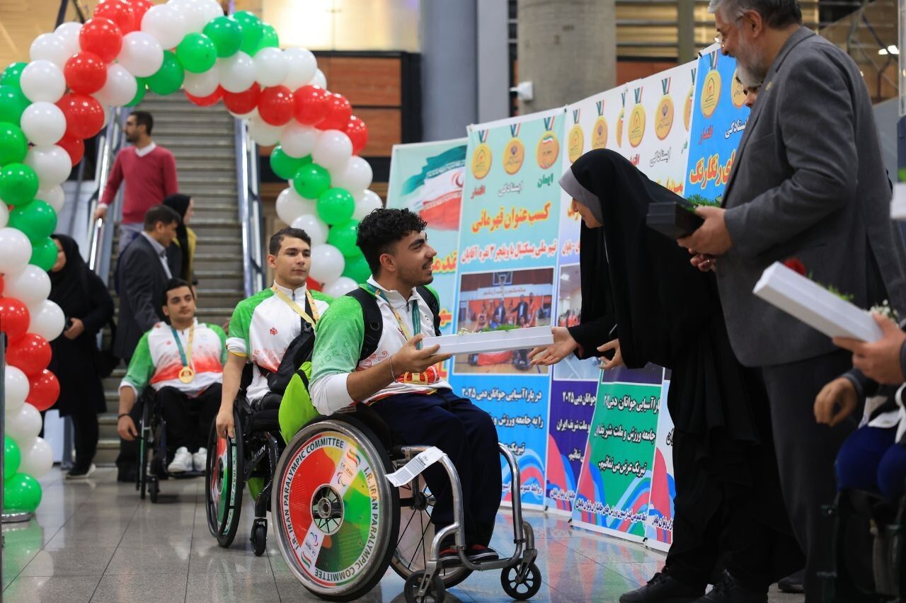 بازگشت اولین گروه از ملی‌پوشان ایران از بازی‌های پاراآسیایی جوانان؛ ۶۲ مدال طلا و جایگاه دوم کشور