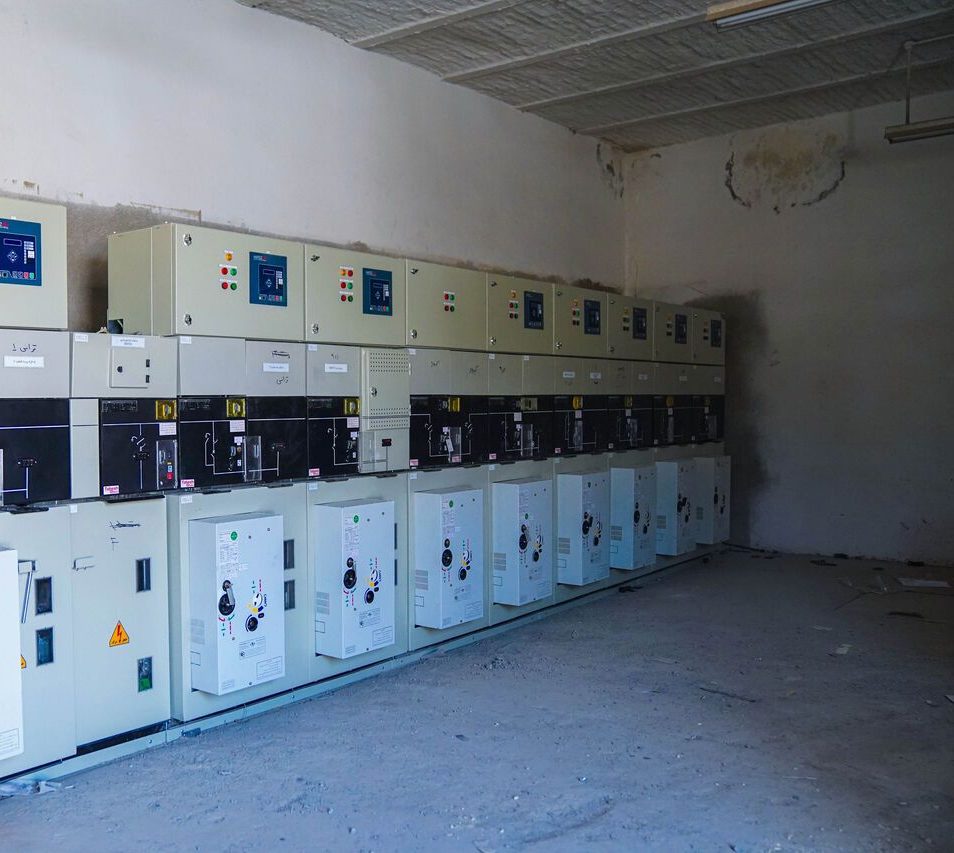 پایان خاموشی‌های آزاردهنده در آزادی؛ دومین پست برق فشار قوی مجموعه ورزشی تعویض شد