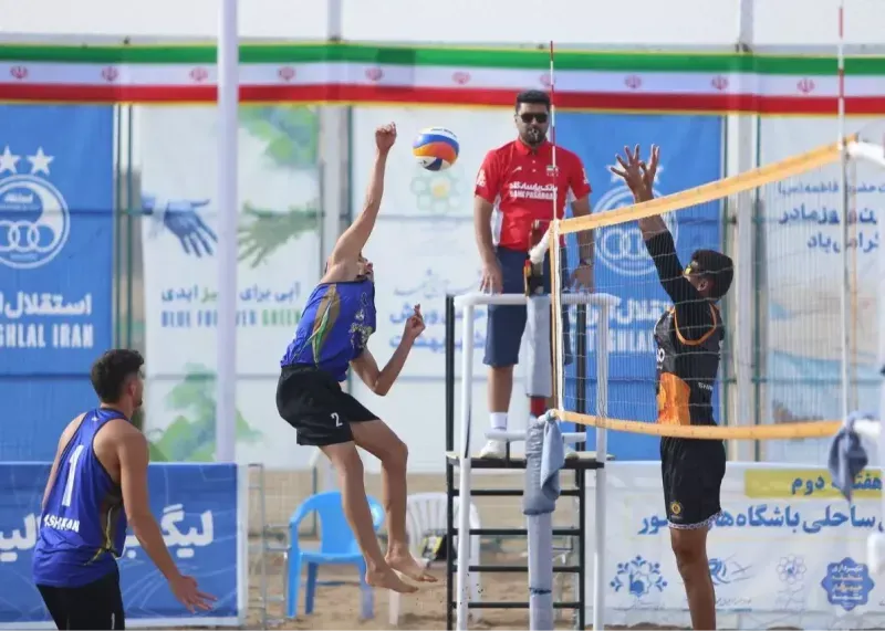 نیمه‌نهایی لیگ برتر والیبال ساحلی مردان: فولاد هرمزگان و شهداب بافق به فینال رسیدند