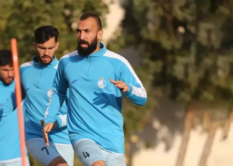 بازگشت روزبه چشمی به ترکیب استقلال در آستانه دربی ۱۰۶ و امید به تکرار خاطره آخرین برد