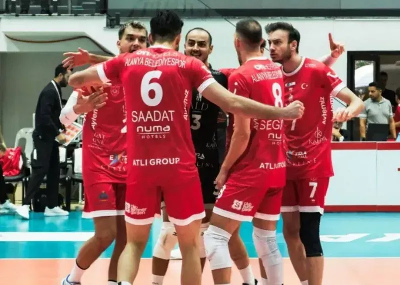 شکست سنگین آلانیا اسپور مقابل گالاتاسرای؛ لژیونر ایرانی نتوانست مانع از شکست تیمش شود