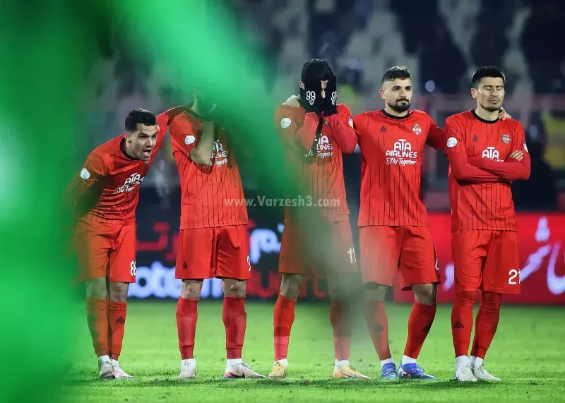 کابوس پنالتی‌ها در یادگار؛ تراکتور با دو ضربه از دست‌رفته تا آستانه حذف مقابل پرسپولیس