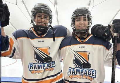 درسا رحمانی و سارینا خسروی تیم رمپیج را به پیروزی حساس در لیگ هاکی روی یخ مجارستان رساندند