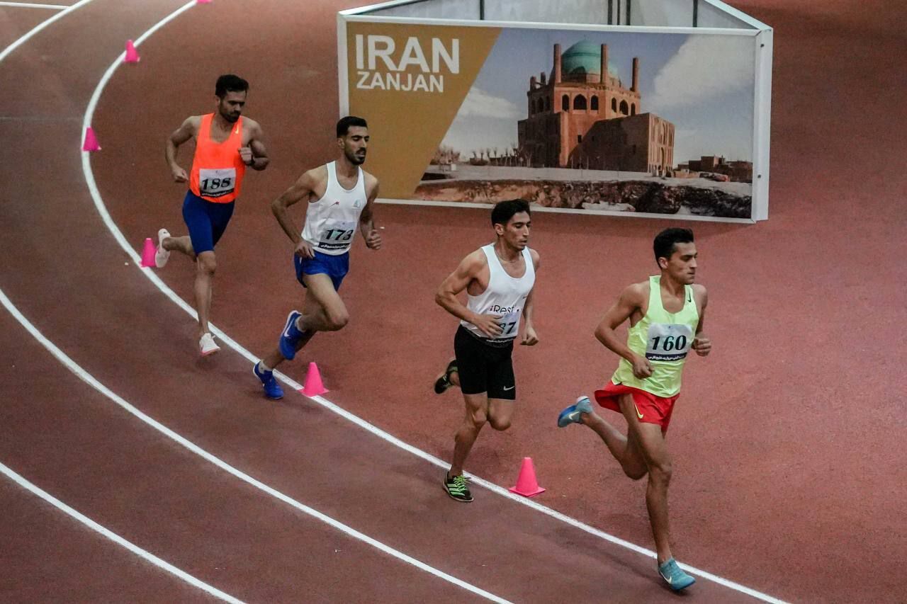 اصفهان بر بام دوومیدانی داخل سالن کشور