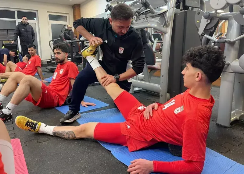 غیبت ملی‌پوشان گیتی‌پسند، ترک اردو توسط شمسایی و کادر فنی