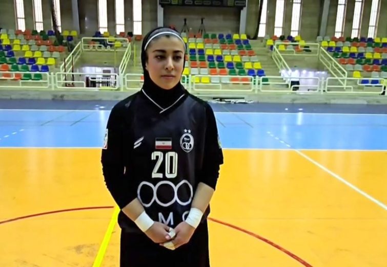صحبت های بازیکن فوتسال بانوان استقلال بعد از بازی ملی حفاری