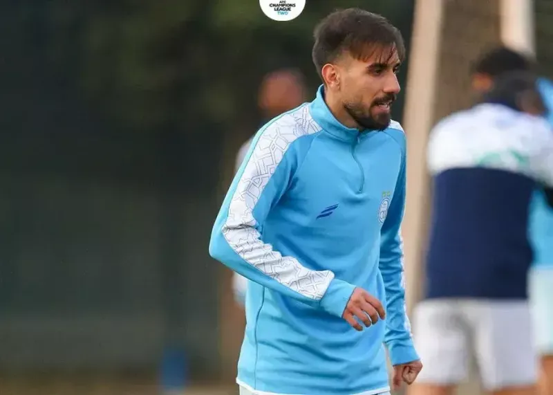 بازگشت مهران احمدی نزدیک شد و استقلال چشم به بازی حساس لیگ دارد