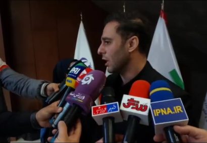 🎥صحبت های کاوه صدقی رئیس انجمن باشگاه داران و هاکی روی یخ ایران در حاشیه مراسم اختتامیه نمایشگاه رویداد ملی از ایده تا کسب و کار در ورزش