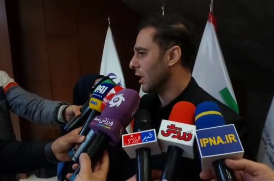 🎥صحبت های کاوه صدقی رئیس انجمن باشگاه داران و هاکی روی یخ ایران در حاشیه مراسم اختتامیه نمایشگاه رویداد ملی از ایده تا کسب و کار در ورزش