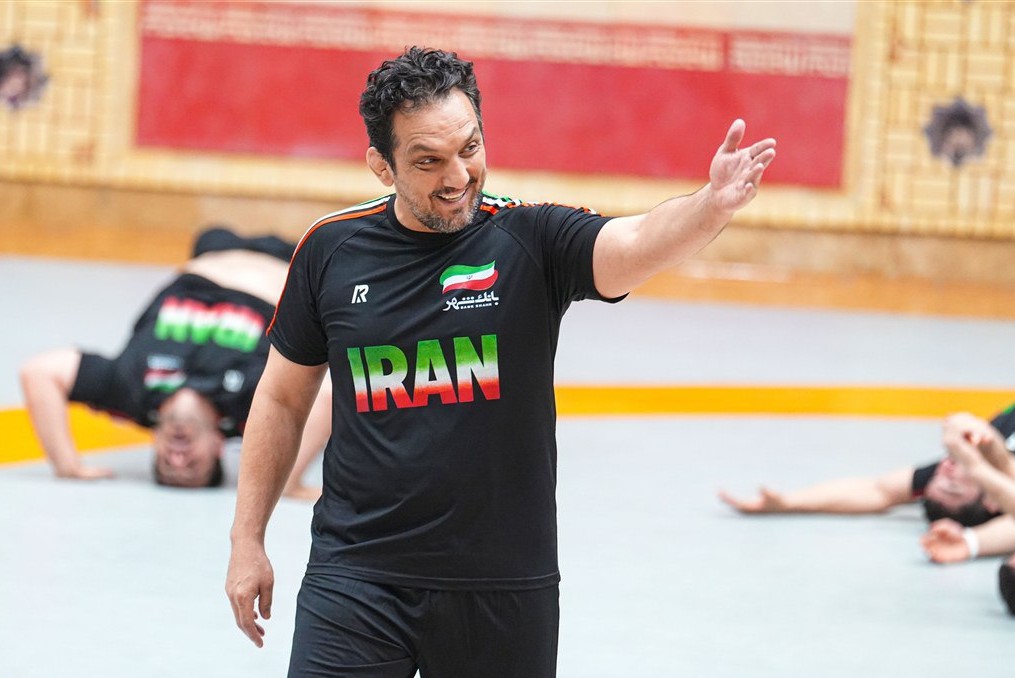 رونمایی از طرح جدید لباس تیم ملی کشتی آزاد در آستانه اعزام به آلبانی و قهرمانی آسیا