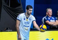 درخشش جواد کریمی در برد نفس گیر میناس مقابل والی رناتا در سوپرلیگ برزیل