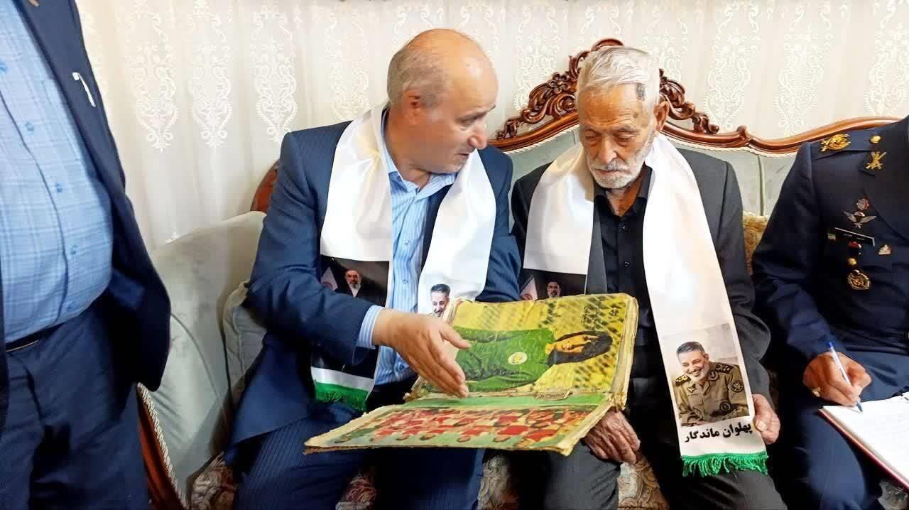 قدردانی صمیمی تاج از خانواده سردار شهید موسوی در یک دیدار احساسی